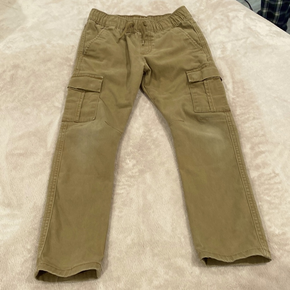 CAT & JACK Jogger Trotador Cargo Khaki’s. SIZE 7